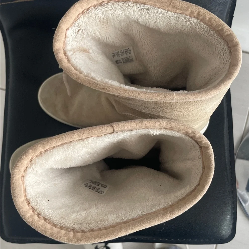 Adidas Winter Tan Suede Boots - Trefoil Logo - Fully Lined With Faux Fur lined - Picture 8 of 16